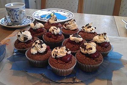 Schwarzwälder Kirsch Cupcakes 174