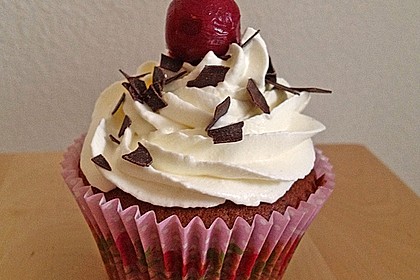 Schwarzwälder Kirsch Cupcakes 17