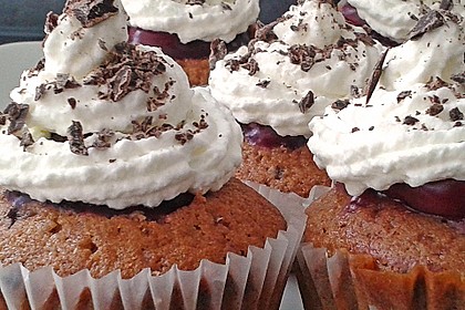 Schwarzwälder Kirsch Cupcakes 154
