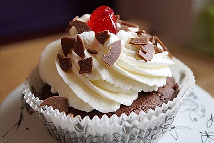 Schwarzwälder Kirsch Cupcakes 8