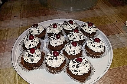 Schwarzwälder Kirsch Cupcakes 146