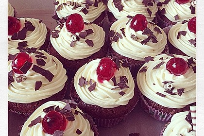 Schwarzwälder Kirsch Cupcakes 54