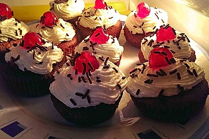 Schwarzwälder Kirsch Cupcakes 182