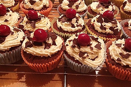 Schwarzwälder Kirsch Cupcakes 152