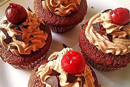 Schwarzwälder Kirsch Cupcakes 63