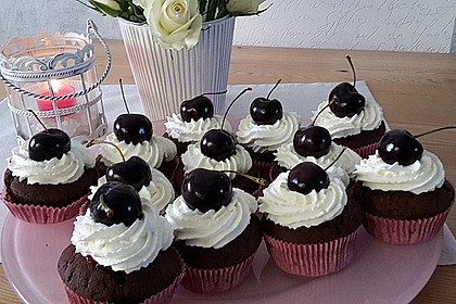 Schwarzwälder Kirsch Cupcakes 80