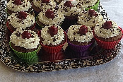 Schwarzwälder Kirsch Cupcakes 115