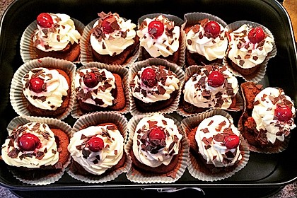 Schwarzwälder Kirsch Cupcakes 50