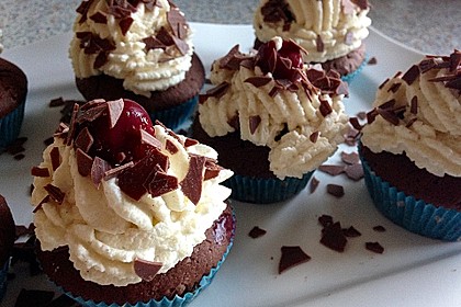 Schwarzwälder Kirsch Cupcakes 65