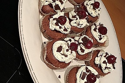 Schwarzwälder Kirsch Cupcakes 143