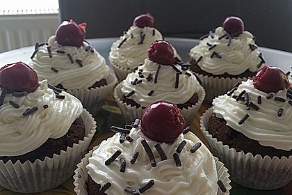 Schwarzwälder Kirsch Cupcakes 163