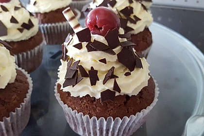 Schwarzwälder Kirsch Cupcakes 7