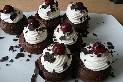 Schwarzwälder Kirsch Cupcakes 21