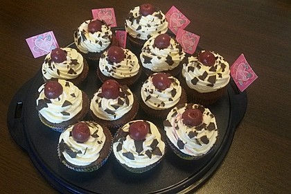 Schwarzwälder Kirsch Cupcakes 67