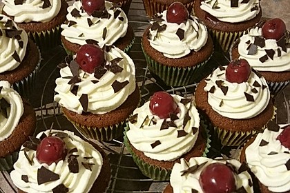 Schwarzwälder Kirsch Cupcakes 92