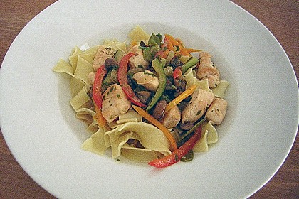 H&auml;hnchen - Gem&uuml;se - Pfanne 1
