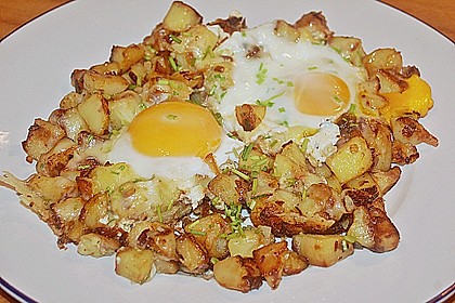 Bratkartoffeln mit Ei und Käse 8