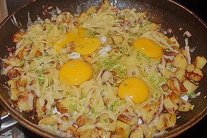 Bratkartoffeln mit Ei und Käse 12