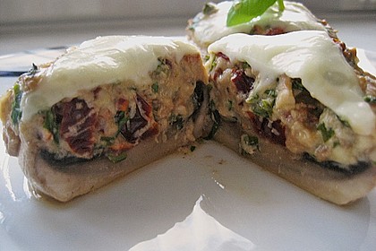 Gef&uuml;llte Riesenchampignon mit Rucola 1