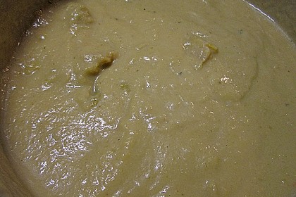 Rosenkohlsuppe mit Speck - Cro&ucirc;tons 1