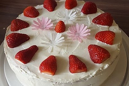 Schnelle Erdbeer - Mascarpone - Torte 6