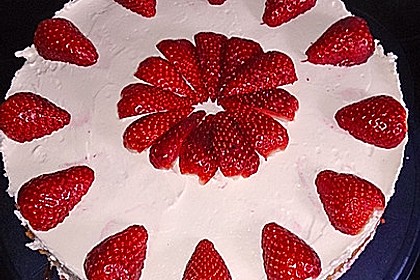Schnelle Erdbeer - Mascarpone - Torte 26