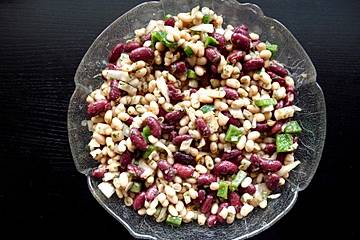 Griechischer Bohnensalat