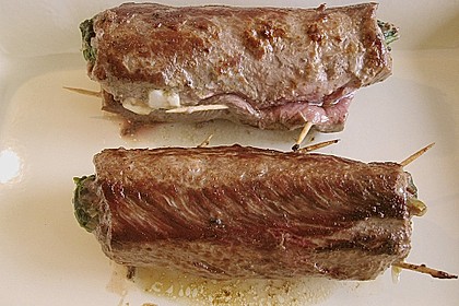 Lammlachse, gef&uuml;llt mit Feta und Spinat