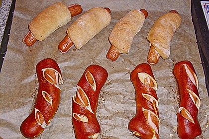 Wienerle im Brötchenteig 5
