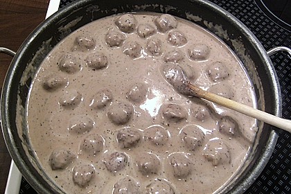 K&ouml;ttbullar mit Champignon-Rahmsauce 5
