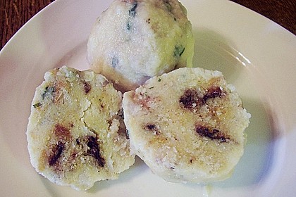 Grie&szlig;kn&ouml;del