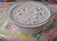 Cremige Quarkspeise mit Erdbeeren und Bananen