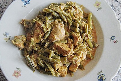 H&auml;hnchenbrust in Schmand mit gr&uuml;nen Bohnen