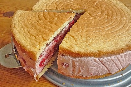 Himbeer - Frischk&auml;se - Torte
