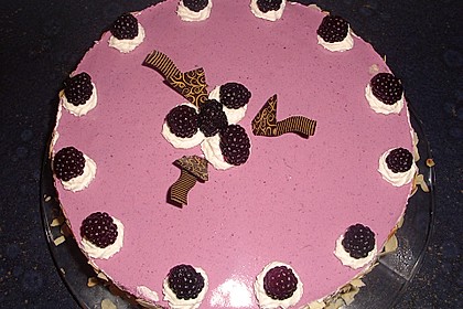 Brombeer - Quark - Torte 10