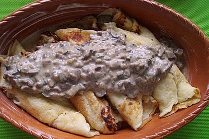 Gratinierte Crêpes mit Steinpilz - Sahne 3