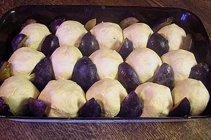 Gebackene Zwetschkenkn&ouml;del 2