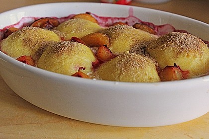 Gebackene Zwetschkenkn&ouml;del 14