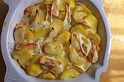 Kartoffel-Apfel-Auflauf mit Camembert 3
