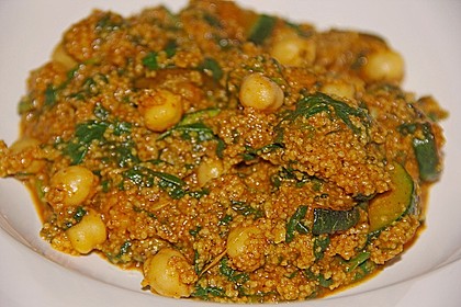 Couscous mit Zucchini, Kichererbsen und Blattspinat 4