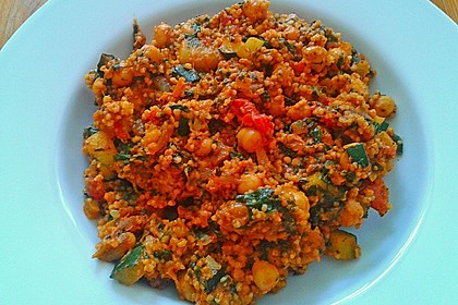 Couscous mit Zucchini, Kichererbsen und Blattspinat 11