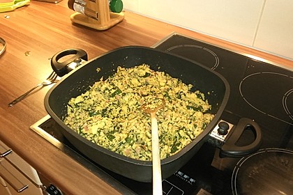 Couscous mit Zucchini, Kichererbsen und Blattspinat 6