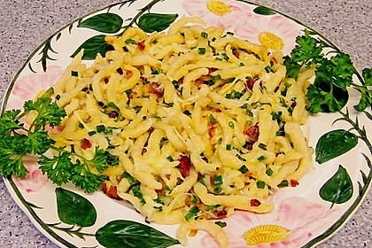 Käsespätzle mit Speck 7