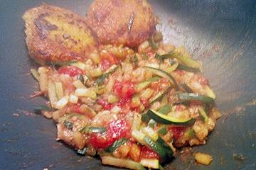 Leichtes Zucchinigemüse