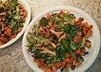 Feldsalat mit K&uuml;rbis und Pfifferlingen an s&uuml;&szlig; - herbem Dressing
