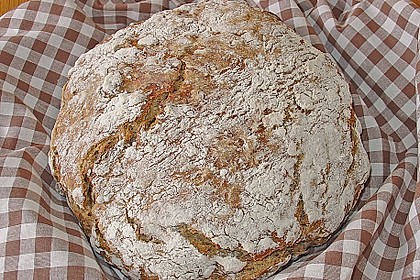 Rustikales Brot im Bräter 28
