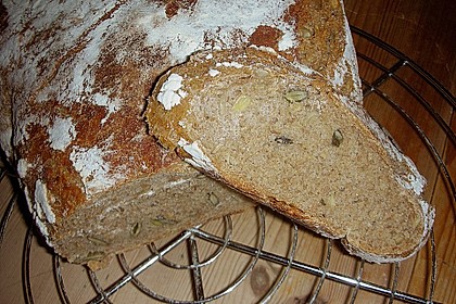 Rustikales Brot im Bräter 32