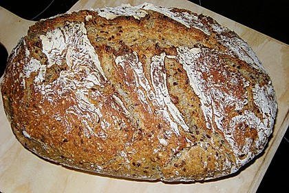 Rustikales Brot im Bräter 7