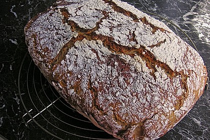 Rustikales Brot im Bräter 50