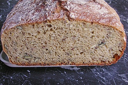 Rustikales Brot im Bräter 51